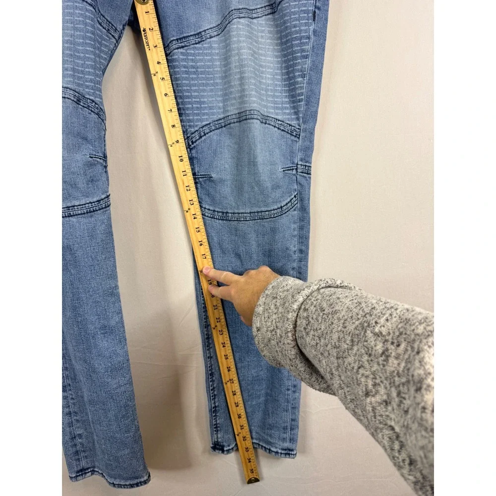 True Religion Rocco Relaxed Skinny Moto Jeans Light Wash‎ Blue Men 44X34